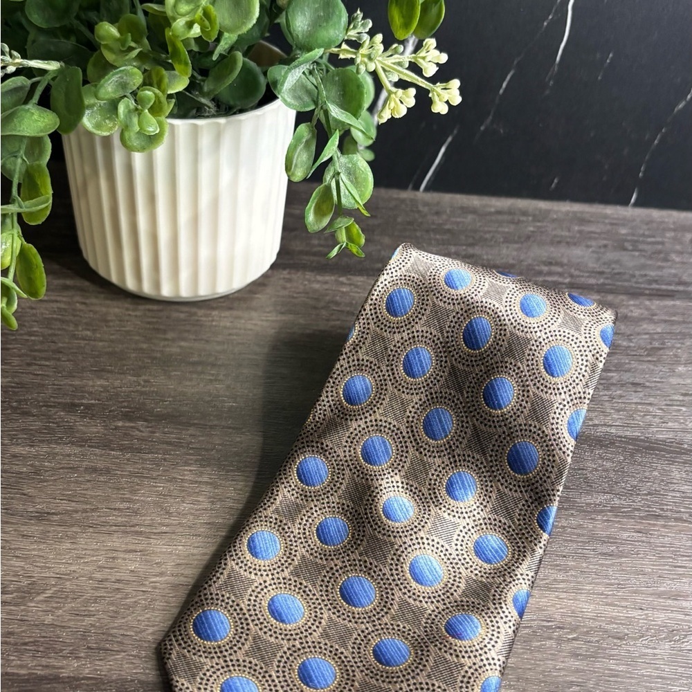 Stafford Tie with Blue Circles on Brown